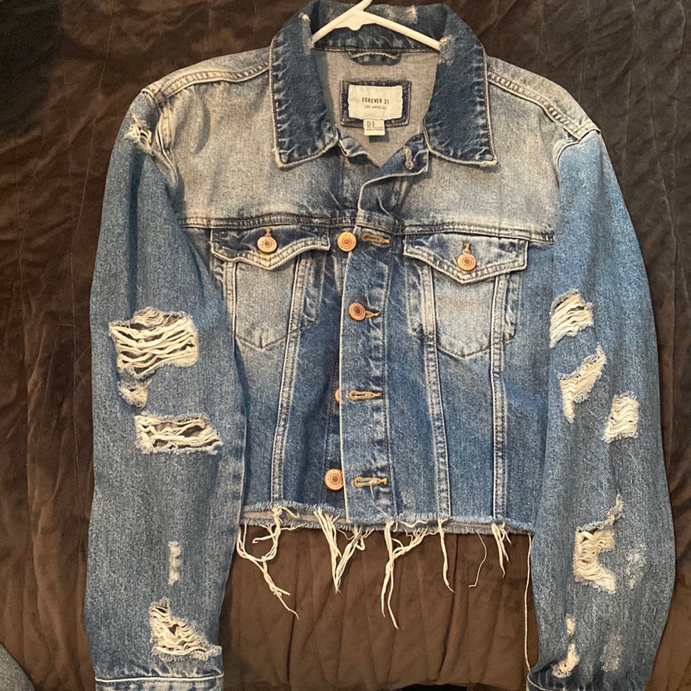Forever 21 cropped distressed jean jacket